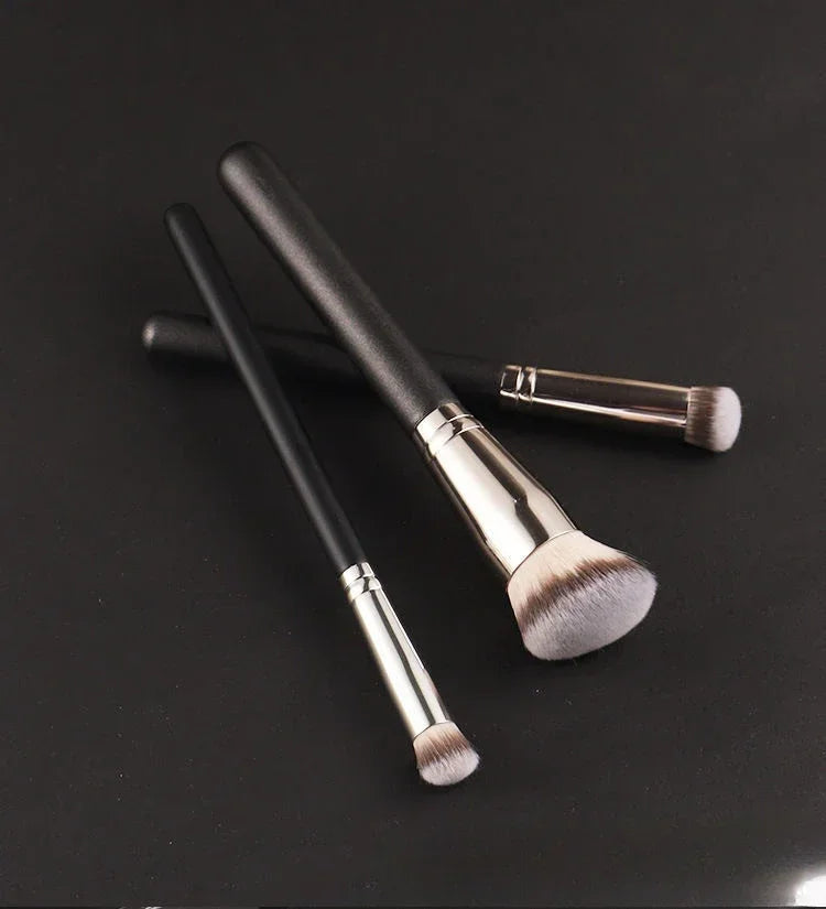 Brelonco Signature Glow Brush